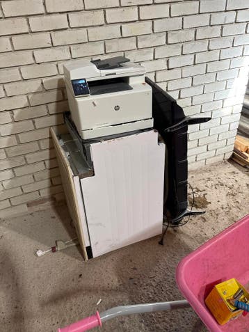 Gratis oud ijzer en diverse kleine spullen