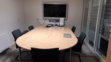 Groot scherm voor aan de muur Gratis
