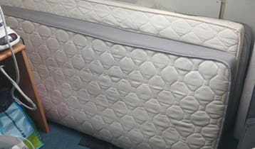 3 matrassen, gebruikt