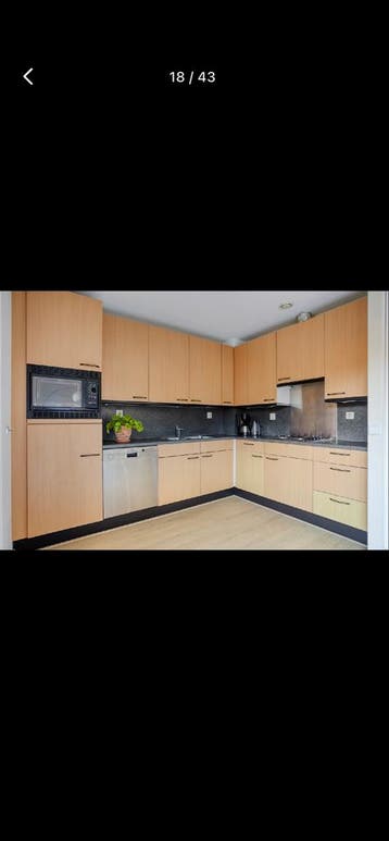 Gratis! Complete hoekkeuken met inbouwapparatuur