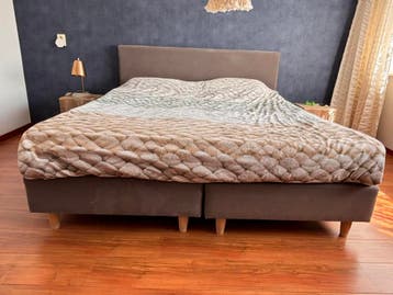 Pullman boxspring
