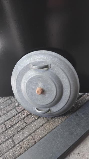 Gratis : Leuke zinken deksel