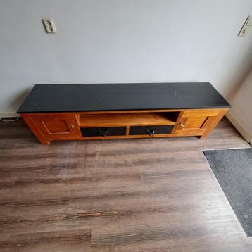 Tv meubel gratis