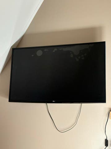 LG TV - Kapot scherm, voor onderdelen of reparatie