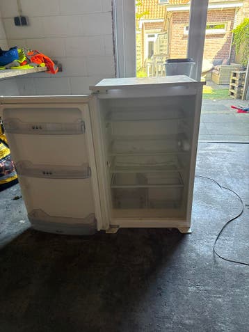 Koelkast (kapot) gratis af te halen