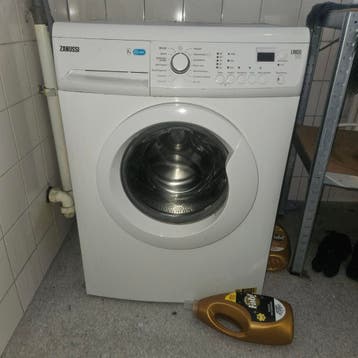 Aangeboden zanussi wasmachine