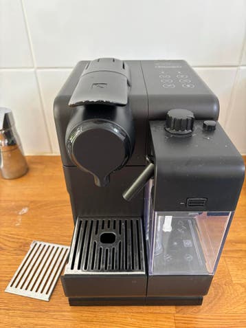 Niet-werkende De'Longhi Nescafé machine - voor onderdelen/re