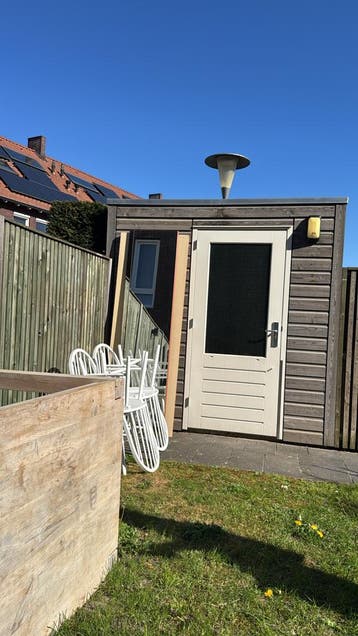 GRATIS Oude kastdeuren met spiegel (3 stuks)