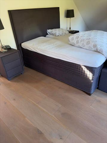 Swiss Sense bed 160x200 met topper en bankje
