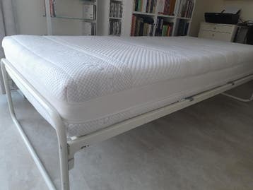 Matras met bedframe 90x200cm