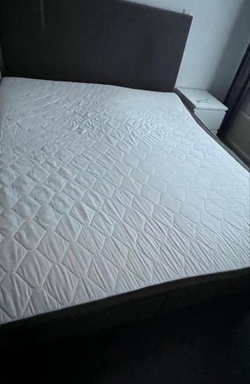 Boxspring 160x200 - Gebruikt en snel op te halen