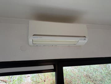 6 stuks Airco binnen- en buitendeel, 2,5 kw gratis afhalen