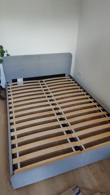 Ikea Slattum gestoffeerd bed 140x200 cm