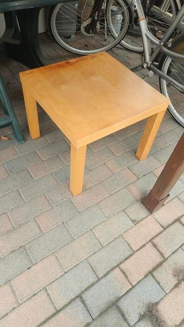 Gratis Tafeltje l-b-h 55x55x45,5
