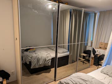 Gratis! Grote kast met spiegeldeuren - Free! Large wardrobe
