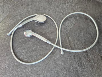 Douchekop inclusief slang (2 stuks) GRATIS Hansgrohe