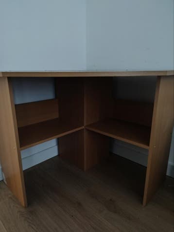 Gratis Hoekbureau  | Free Corner Computer Desk