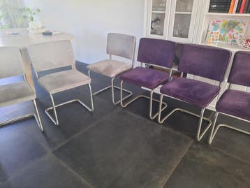 6 eetstoelen (3 grijs, 3 paars) ribstof - Gratis af te halen