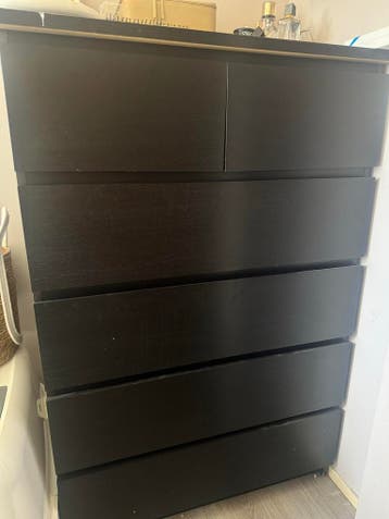 IKEA Kalm kast - gratis af te halen voor handige klusser