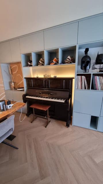 Gratis af te halen Klassieke piano, zwart