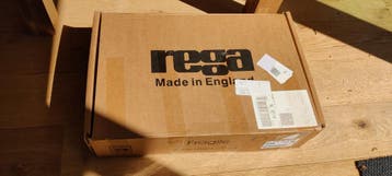 Doos van Rega Elex-r