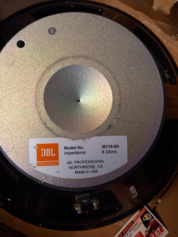 Te koop jbl woofer M115-8 (defect)