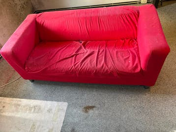 Gratis af te halen: IKEA Klippan bank (rood)