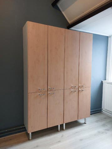 Wardrobe / kast