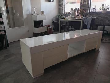 Modern wit tv meubel GRATIS!!