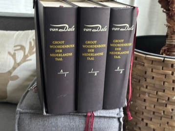 Dikke Van Dale - Groot Woordenboek der Nederlandse Taal
