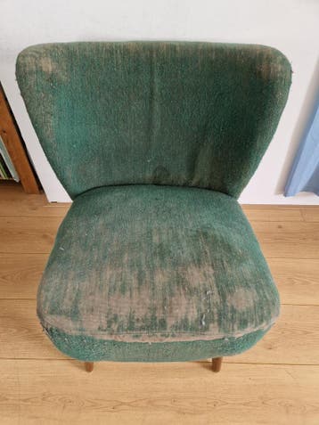 Leuke groene stoelen om op te knapppen