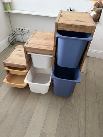 GRATIS KAST (Gereserveerd)