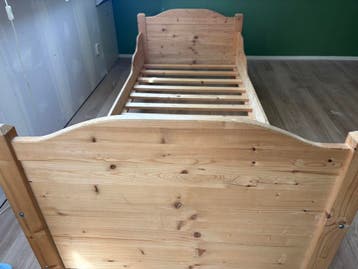 Eenpersoonsbed 210x90 cm, hout