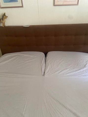 Gratis split topper 180x200 met hoes, schoon en goede staat