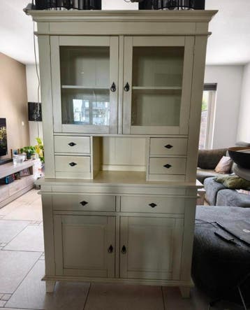 Wandkast met vitrine, lades en dichte kasten
