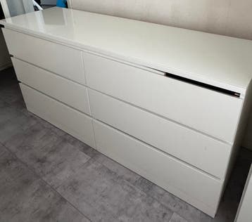 MALM ladekast GRATIS op te halen (letop enkele beschadiging)