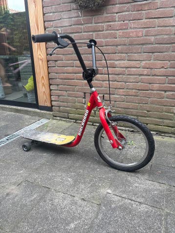 Unieke Bikeboard - Step en Skateboard in één!