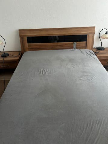 GRATIS Tweepersoonsbed met nachtkastjes - Hout, 140x200 cm