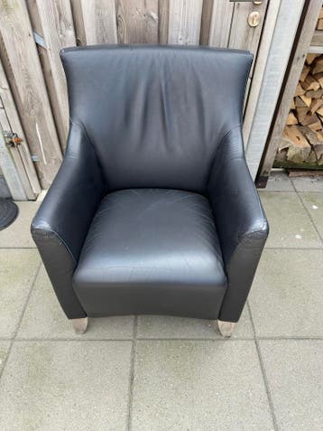 Leren stoel/ fauteuil zwart mooi voor in de overkapping