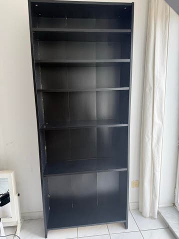 Zwarte boekenkast/stellingkast