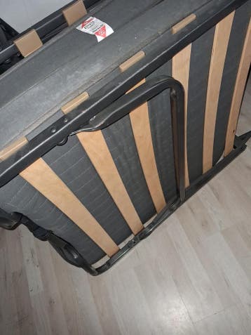 Logeerbed