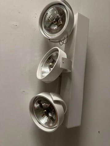 Witte 3-lichts spotbalk - Modern en functioneel
