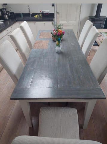 GRATIS EETTAFEL GRATIS GRAAG SNEL OPHALEN