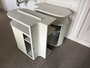 Auping Auronde nachtkastjes wit - 1x goed, 1x defect