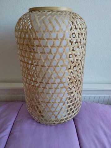 Rieten lamp