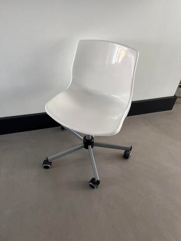 IKEA kinder bureaustoel wit - perfect voor studie/hobby