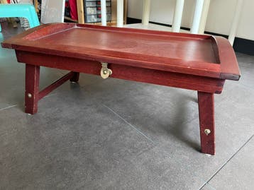 Bed tafeltje of bijzettafeltje