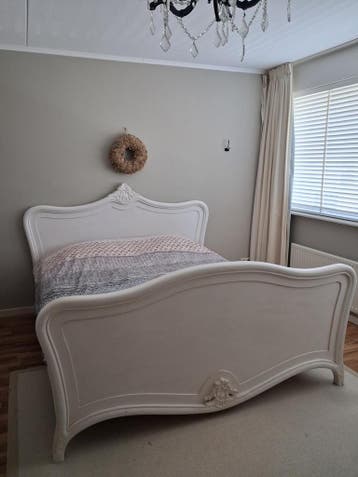 GRATIS tweepersoonsbed TOT 6 MEI inclusief lattenbodem