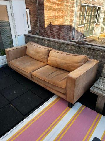 Gratis 2 - 3 persoons bank suede