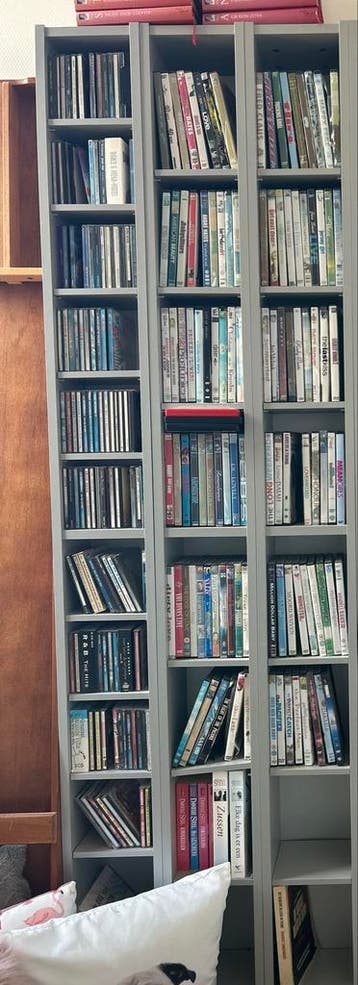 3 Grijze DVD / CD Kasten (totaal 60x200cm) - Ruime Opslag